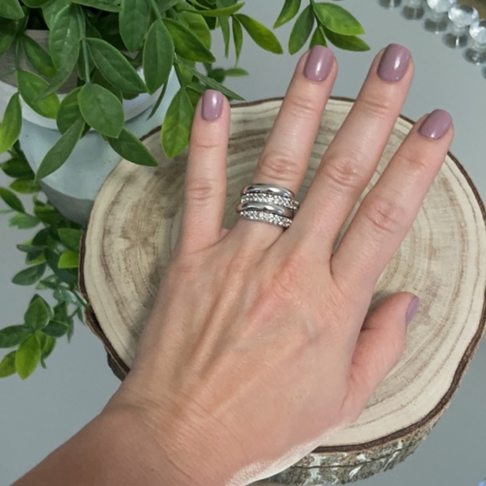 ✨ Crystal Ring ✨ - Picture 3 of 4